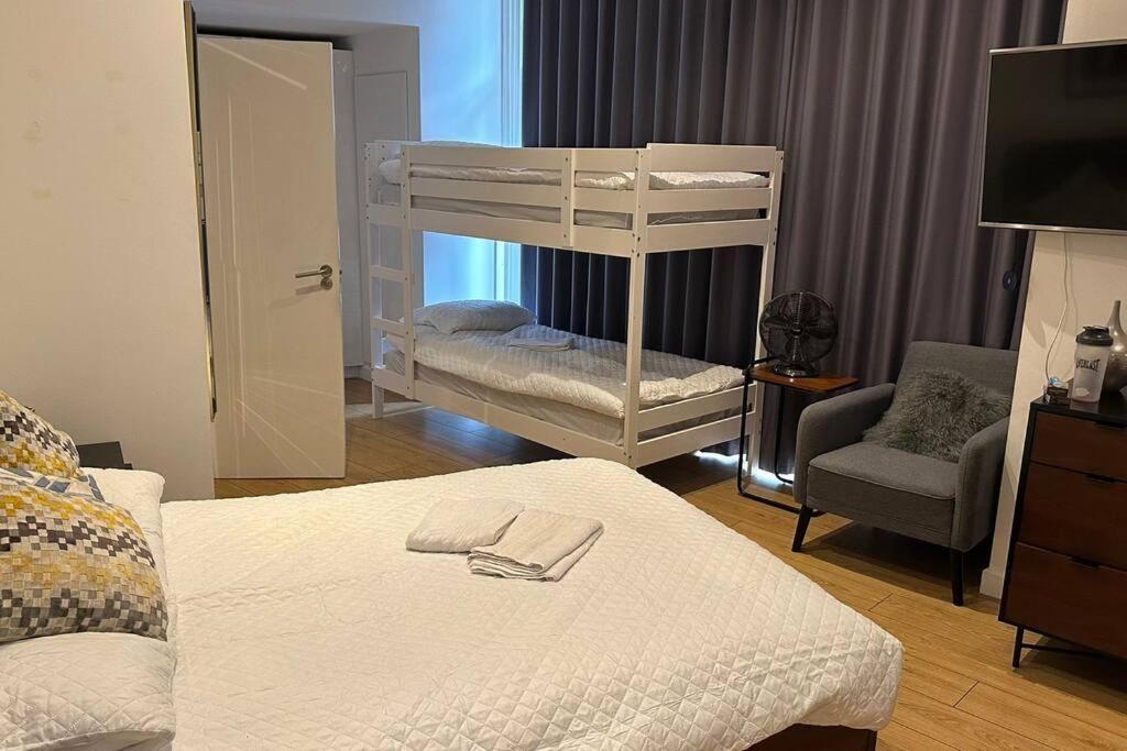 Sleep 6 Piccadilly Grand In London Vr5 Apartment ภายนอก รูปภาพ
